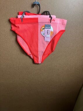 Colorblock Ribbed High-Cut Briefs - Pink & Red